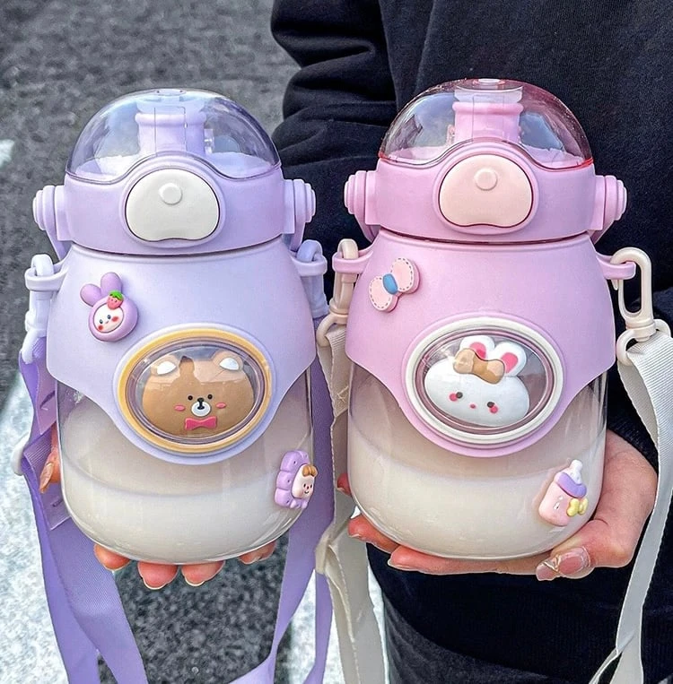 Kawaii Animal Style Pastel Straw Bottle (850ml) 1 Kawaii Animal Style Pastel Straw Bottle (850ml)