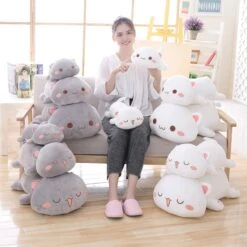Kawaii Neko Cat Plush XL (50cm) – Limited Edition
