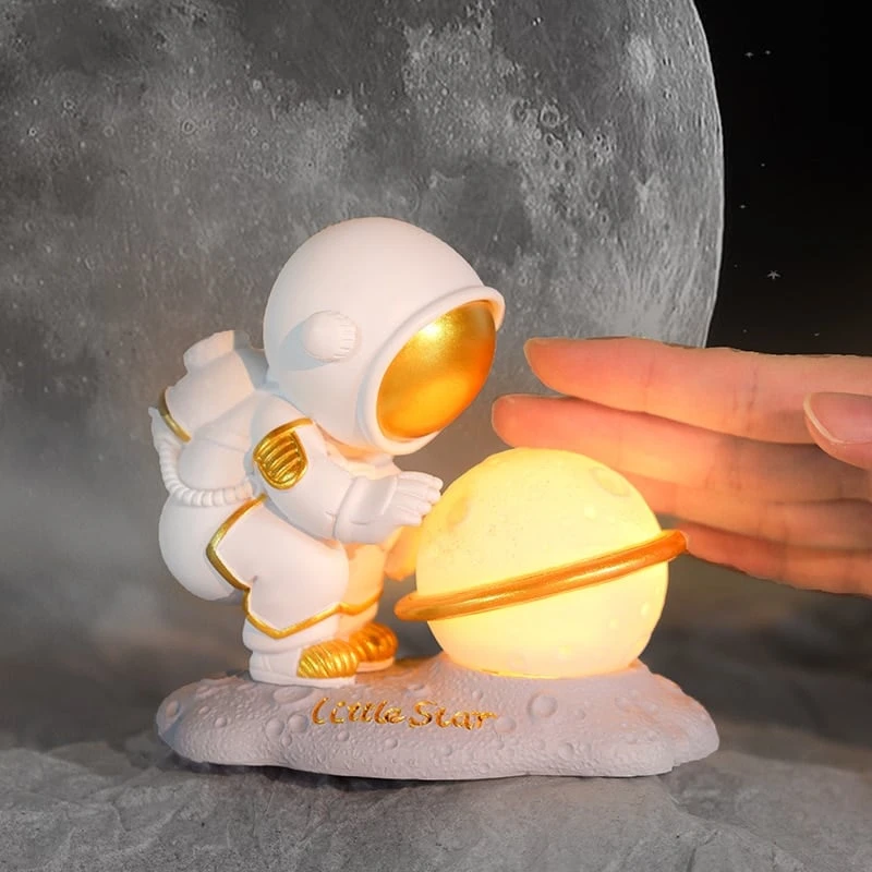 Kawaii Astronaut Planet Lamp – Limited Edition 1 Kawaii Astronaut Planet Lamp – Limited Edition