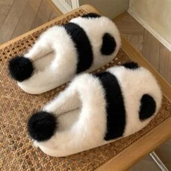 Kawaii Therapy Fluffy Panda Cozy Slippers – Limited Edition -Kawaiitherapy Shop 70503 vpvn57
