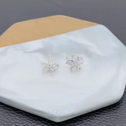 Kawaii Sparkling Flower Stud Earrings – Limited Edition -Kawaiitherapy Shop 75388 c9pltr